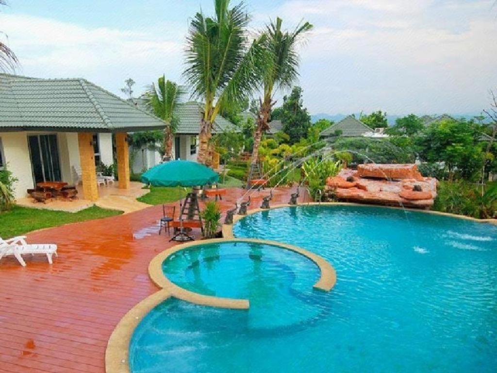 Phu View Resort Khao Yai Pakchong Bagian luar foto