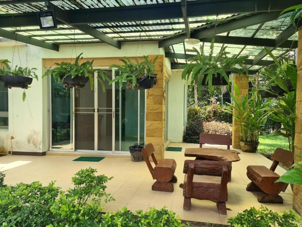 Phu View Resort Khao Yai Pakchong Bagian luar foto